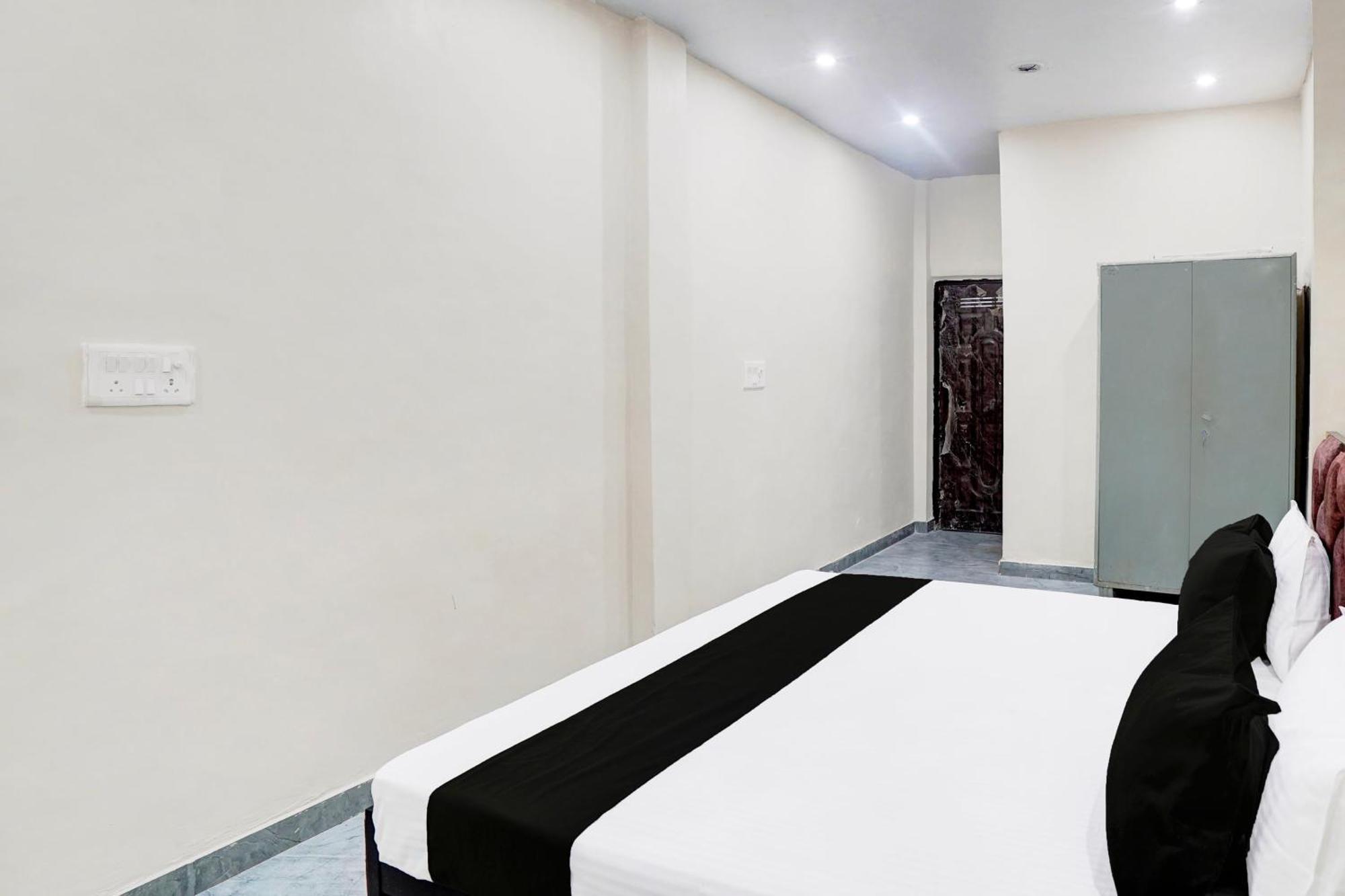 Hotel O Laxmi Guest House Varanasi Exterior foto